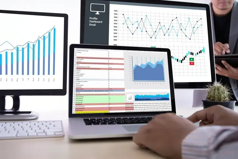 Google Search Console Reporting for Websites May Have Issues and Spikes in April